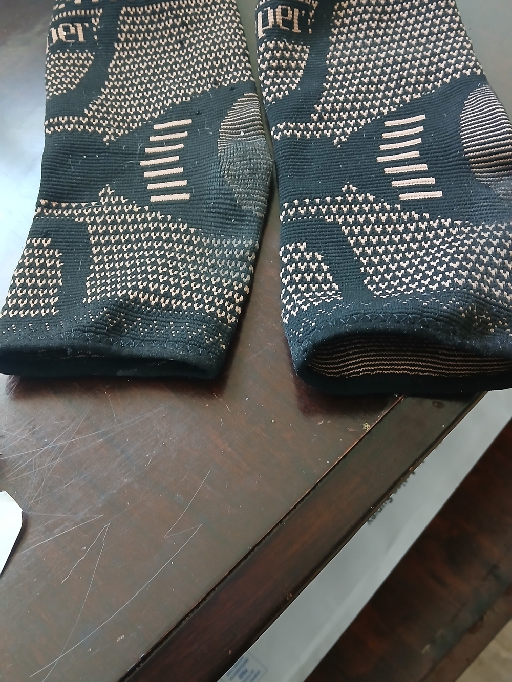 Unsex Black & White Compression Socks - Unbranded